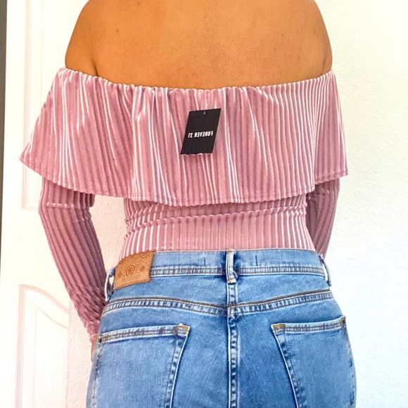 Forever 21 blush pink velvet bodysuit NW - Picture 2 of 3